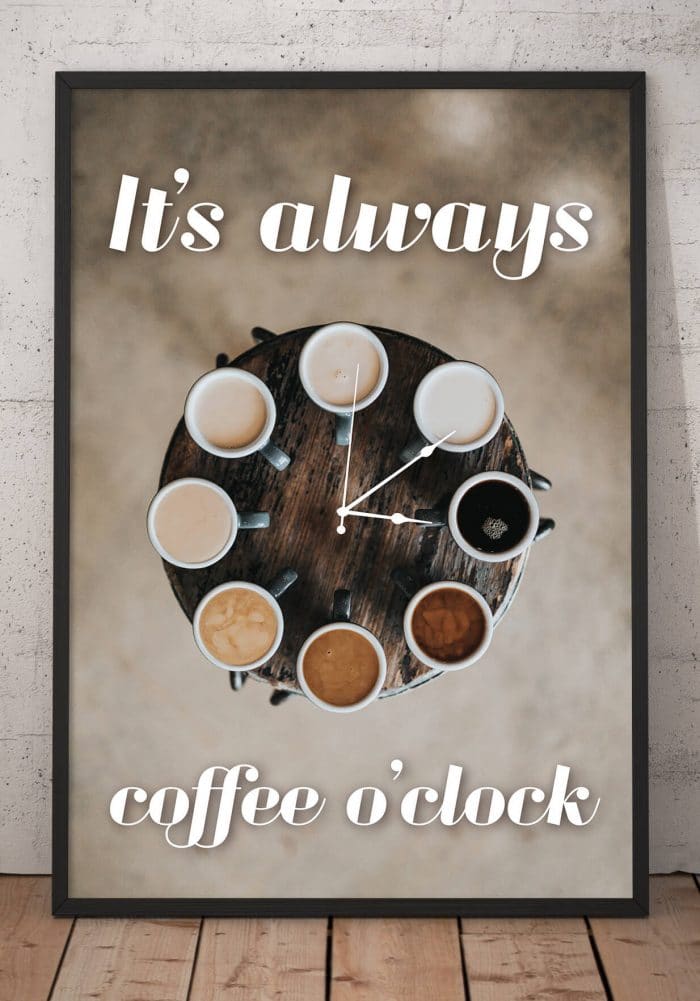 Mockup neutralny plakatu It's always coffe o'clock od sklepu Myśli na ścianę