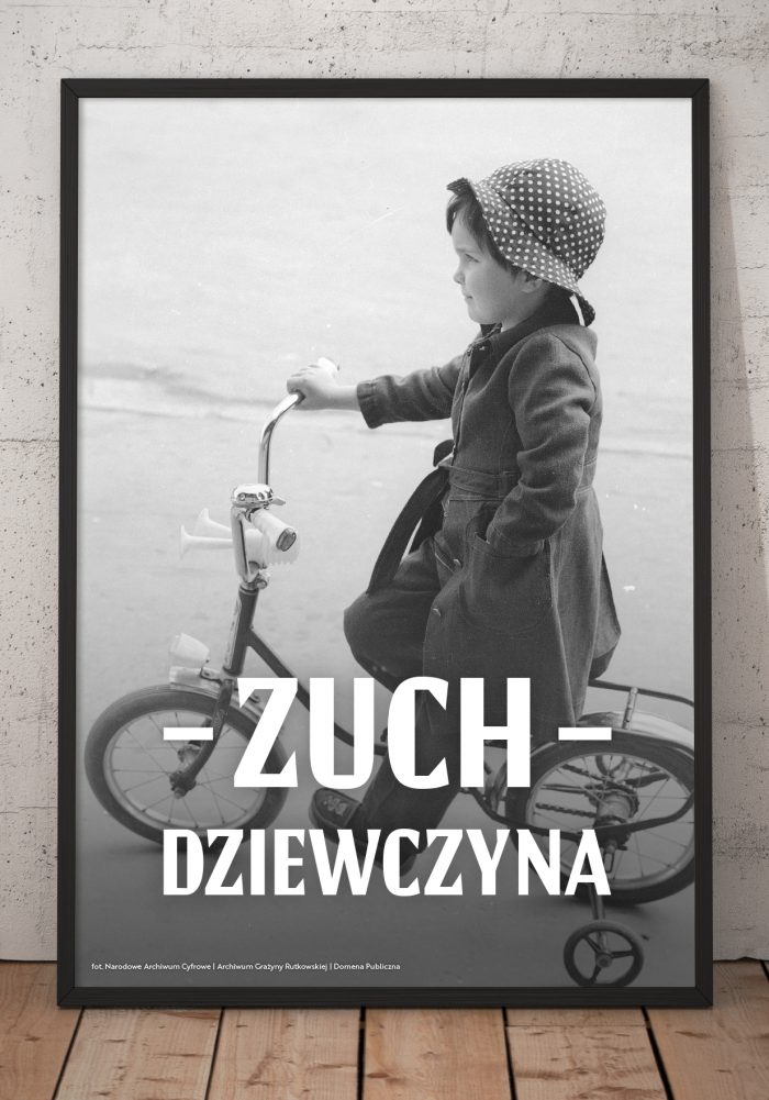 Mockup neutralny plakatu Zuch dziewczyna od sklepu Myśli na ścianę